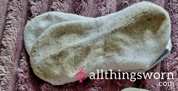 White Atheltic Ankle Socks