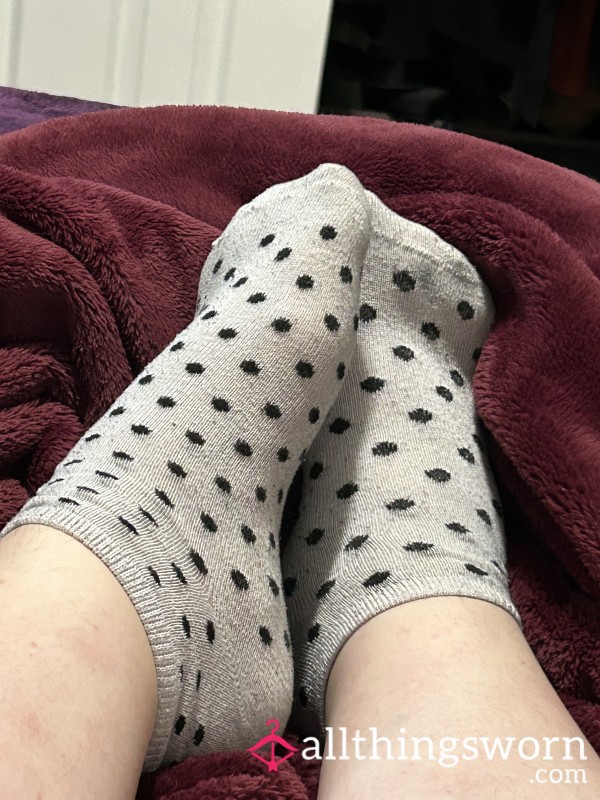 ~WHITE WITH BLACK POLKA DOT WORN ANKLE SOCKS~