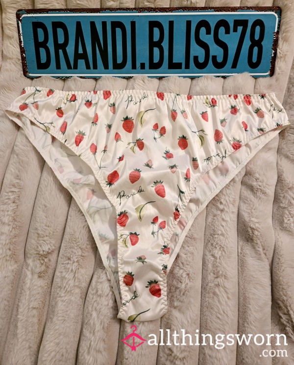 🍓🍓Strawberries And Cream Satin Panties🍓🍓