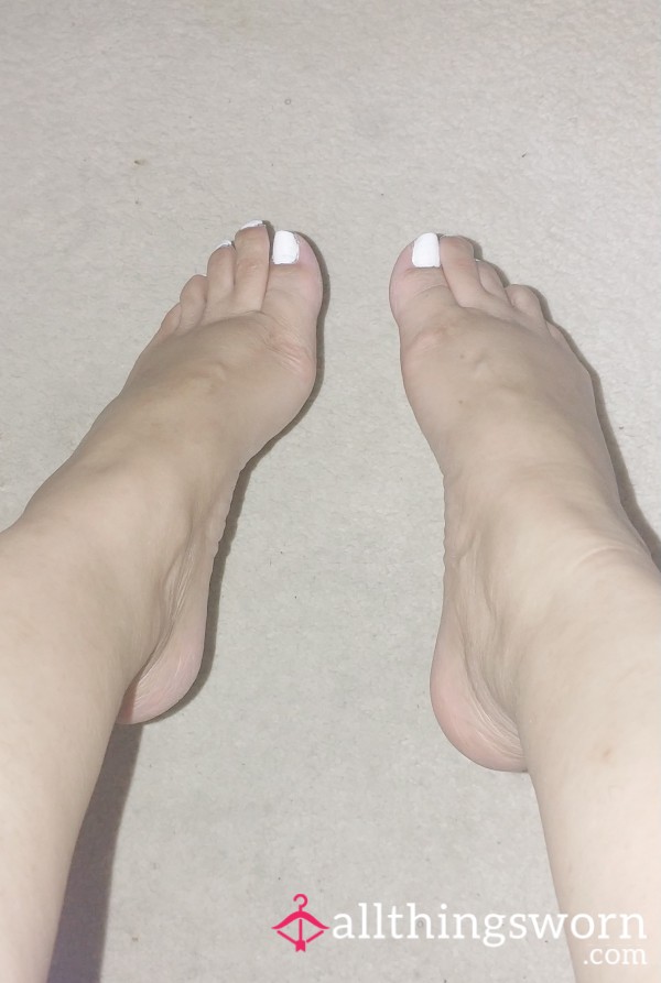 Who Wants To Worship My White Toes?  They Have Been In Socks All Day Unlock 3 Pictures For Your Pleasure