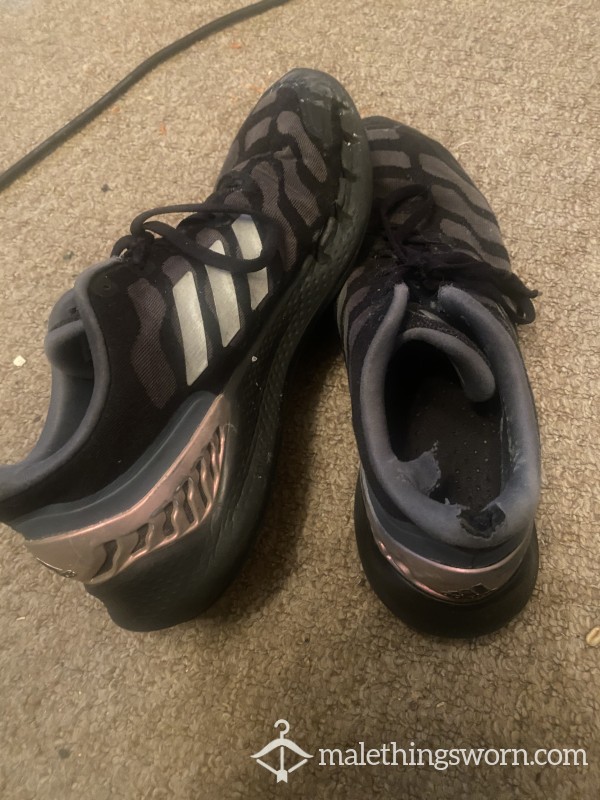 Worn Stinking Adidas Running Trainers 👟