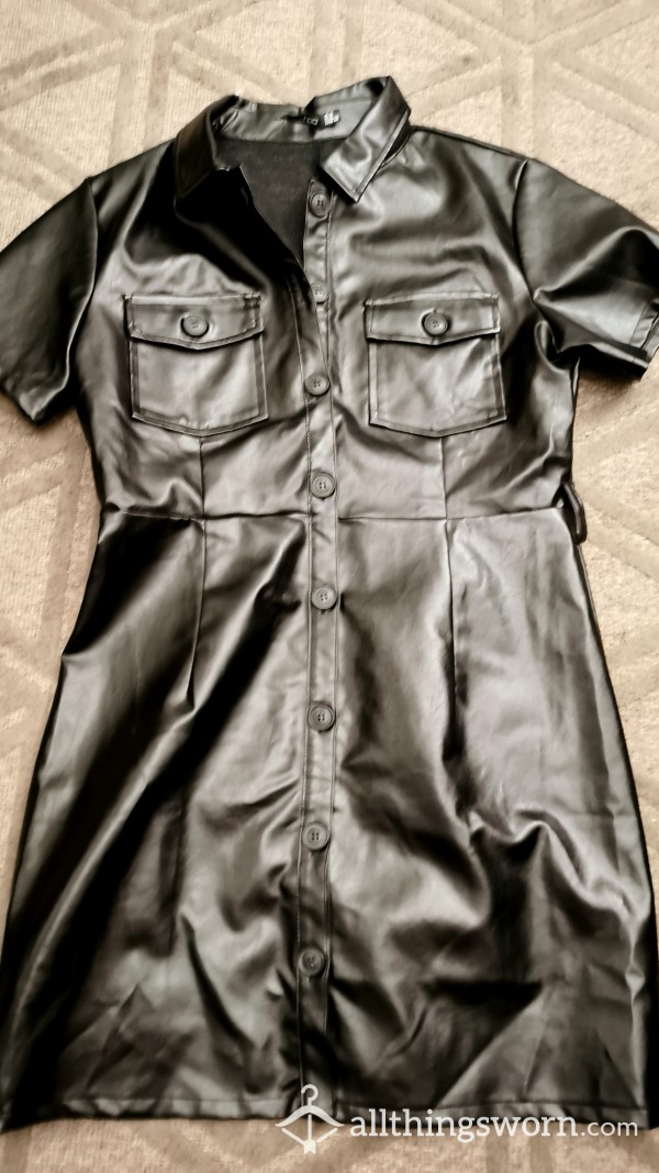 Worn Black Leather Shirt Dress. Very S**y Knee High. Bu*tons On Front. Size 16/18. So S**y. £35 All Special Requests Ect Welcome 💯🔥🔥🔥