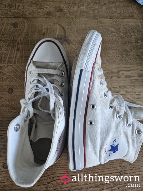 Worn Converse, Gym And Weightlifting Sneakers