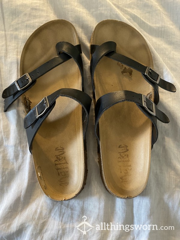 Worn Down Women’s Sandals