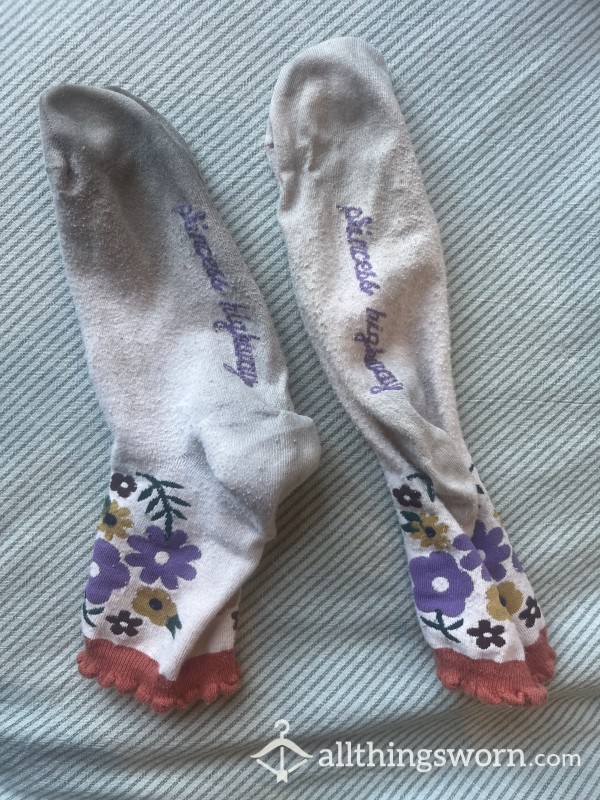 Worn Flor*l Crew Socks