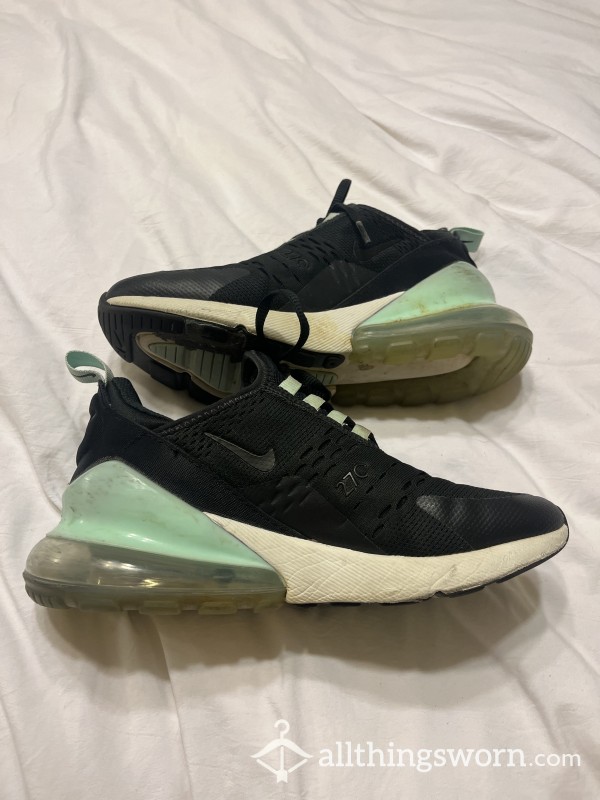 Worn Nike Airmax 270 Women’s