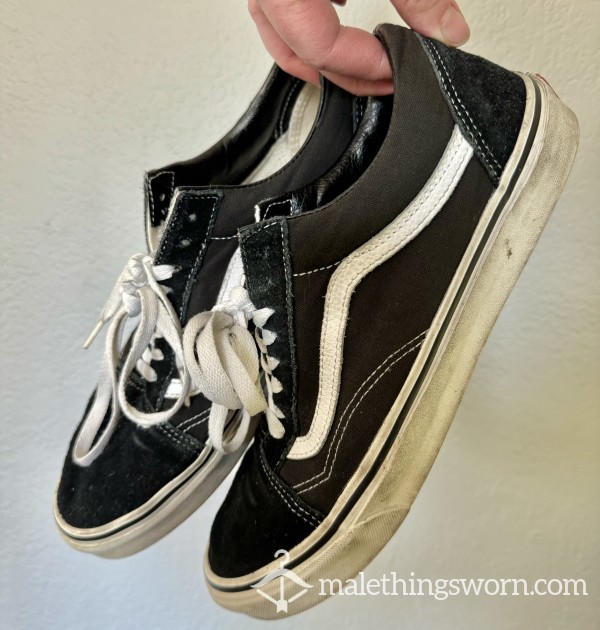 Worn Out Vans. 11 US