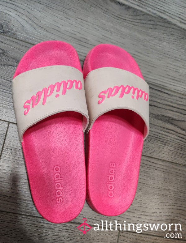 Worn Pink Sandals/slippers