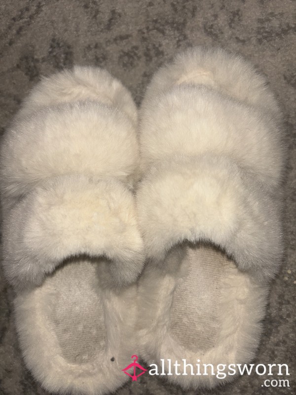 Worn Platform 2 Strap Fur Slippers