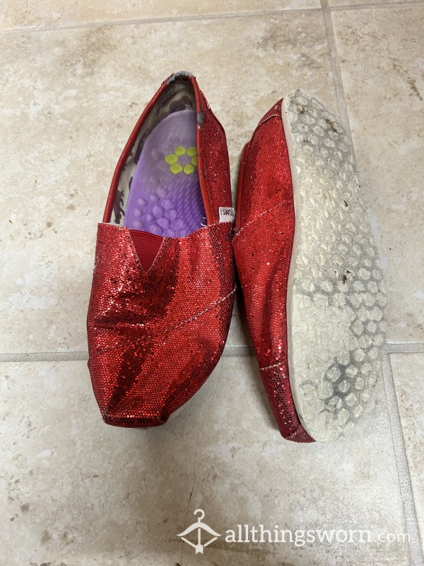 Worn Red Tom’s