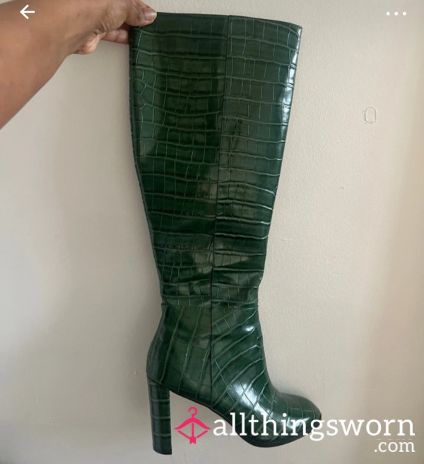 💚 Worn S**y & Very Sweaty Green Knee High Faux Leather Boots 💚