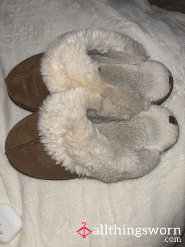 Worn Slippers🤩😉😇