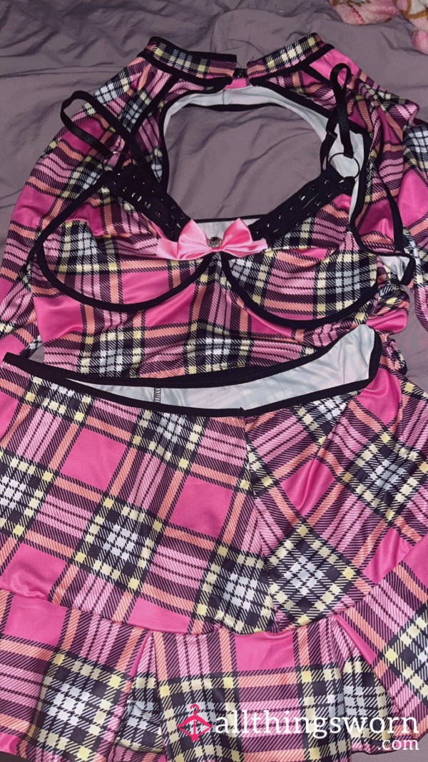 (XL) Pink Green And Black Tartan Plaid S**y Lingerie Set 💗 Top, Skirt, And Shawl