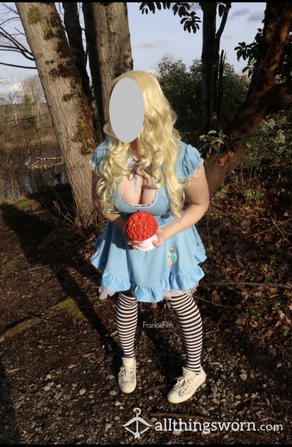 XXX Alice In Wonderland Plays In The Park