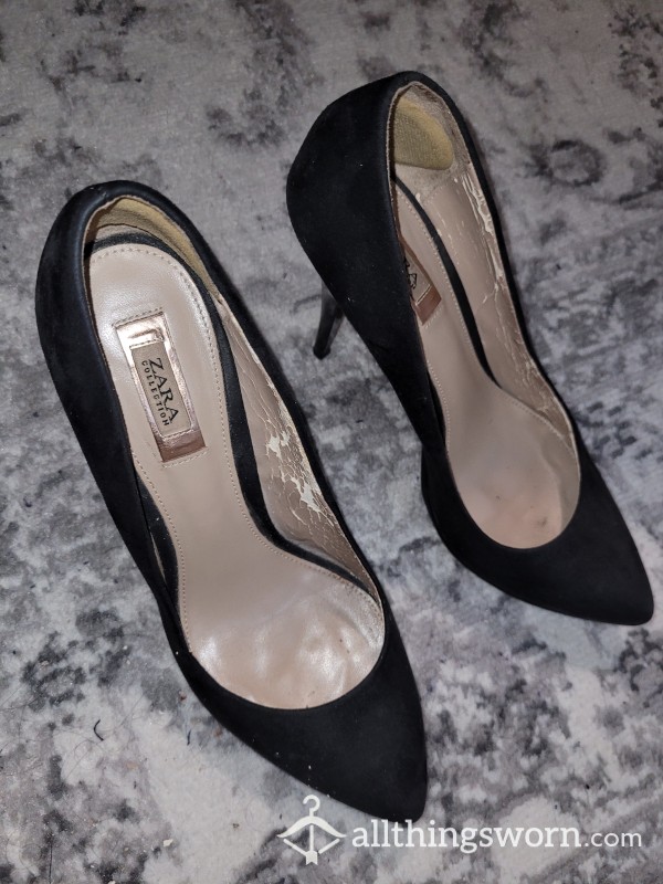 Zara Velvet Pumps