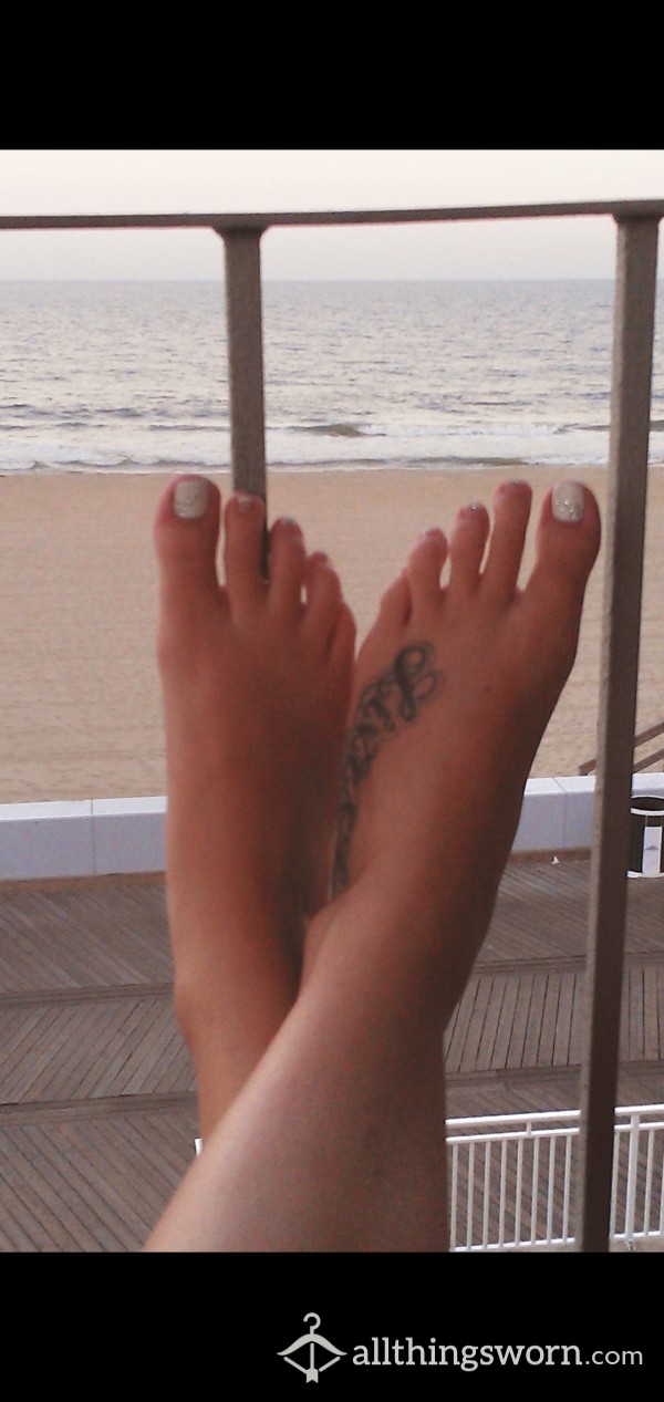 Barefootbeauty66