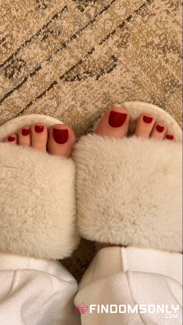 Yourfeetgoddessxo